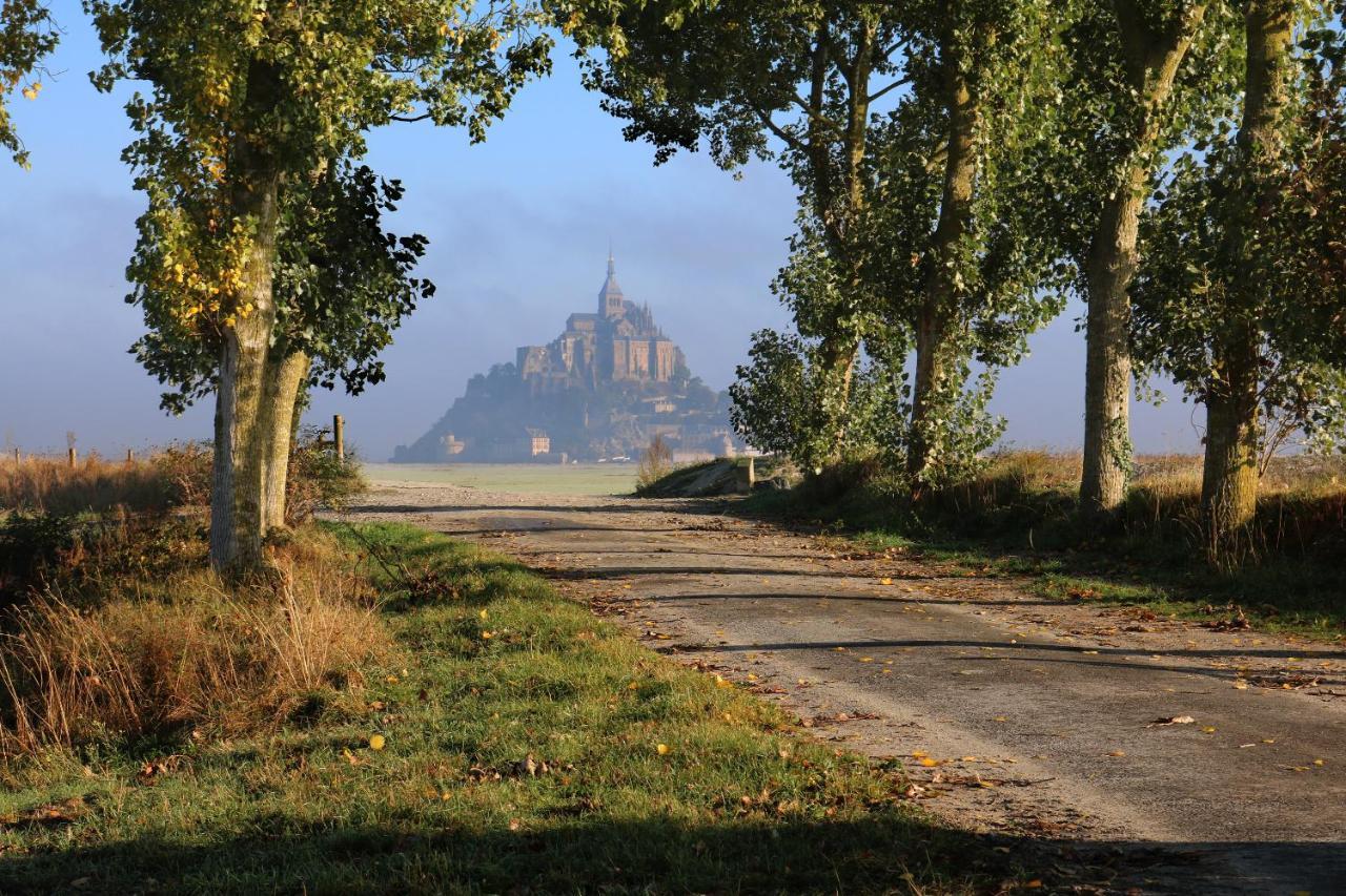 ホテル ラ ディーグ Mont-Saint-Michel エクステリア 写真